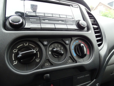 Mitsubishi L 200 2.4 DI-D Club Cab Invite foto 15