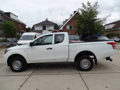 Mitsubishi L 200 2.4 DI-D Club Cab Invite foto 9