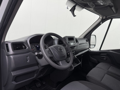 Nissan Interstar 2.3DCI 165PK Dubbellucht Bakwagen+Laadklep | Dakspoiler | Airco | Cruise | 3-Zits foto 3