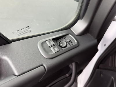 Nissan Interstar 3.5DCi 165PK Bakwagen+Laadklep | Dakspoiler | Navigatie | Camera | Multimedia | Airco | Cruise 8