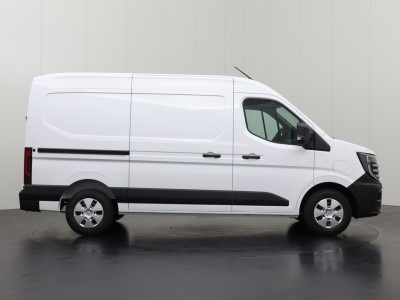 Nissan Interstar L2H2 Limited 87 kWh | Trekhaak 2500Kg | Airco | Cruise | Multimedia | Camera foto 13