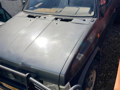Nissan King Cab 2.4 B / LPG 4 WD HOBBYPROJEKT / ONDERDELEN foto 6