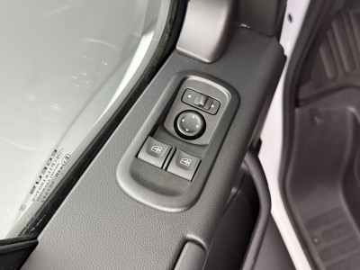 Nissan Master 2.3DCI 165PK Dubbellucht Bakwagen+Laadklep | Dakspoiler | Airco | Cruise | 3-Zits foto 8