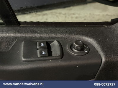 Nissan NV300 1.6 dCi 126pk L2H1 Euro6 Airco | Navigatie |  Imperiaal | Trekhaak | Cruisecontrol Parkeersensoren, Bijrijdersbank foto 18