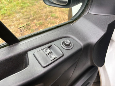 Nissan NV300 2.0 dCi 120 L2H1 Acenta DC Comfort|NAP|DUBBElCABINE|airco|cruise|navi|parkeersensoren achter|bluetooth|EURO6 foto 16