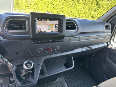 Nissan NV400 2.3 dCi 136 PK / GLASRESTEEL / L1H1 / IMPERIAAL / TREKHAAK / CAMERA / NAVI / ECC / CRUISE foto 12