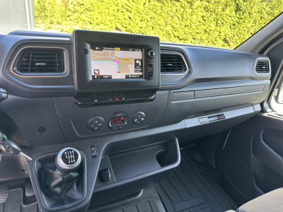 Nissan NV400 2.3 dCi 136 PK / GLASRESTEEL / L1H1 / IMPERIAAL / TREKHAAK / CAMERA / NAVI / ECC / CRUISE foto 12