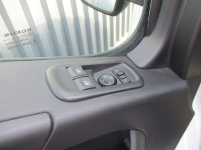 Nissan NV400 Renault Master  Opel Movano 2.3 dCi 150 PK L3 Automaat Laadklep foto 9