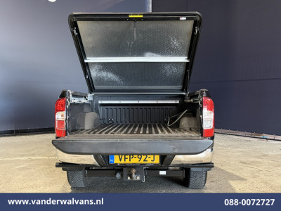 Nissan Navara 2.3 dCi 164pk 4x4 Aandrijving Euro6 Airco | 3500kg trekhaak | Camera | Cruisecontrol | LM Velgen | Navigatie, foto 3