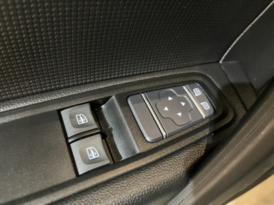 Nissan Townstar N-Connecta L1 44 kWh / 100% elektrisch !! / SOH 99% / Airco / Cruise Control / CarPlay / Camera / 3.100 KM !! foto 17
