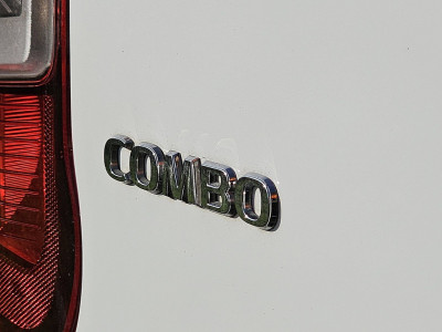 Opel COMBO 1.5 D 75KW EDIYION foto 16