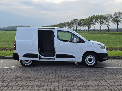 Opel COMBO 1.5 automaat, airco, navi, pdc, zijdeur foto 13