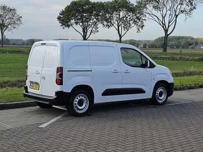 Opel COMBO 1.5 automaat, airco, navi, pdc, zijdeur foto 3