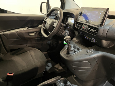 Opel Combo 1.2 PureTech 110 PK L1 BENZINE / Euro 6 / Airco / CarPlay / Camera / Cruise Control / 52.850  KM !! foto 3