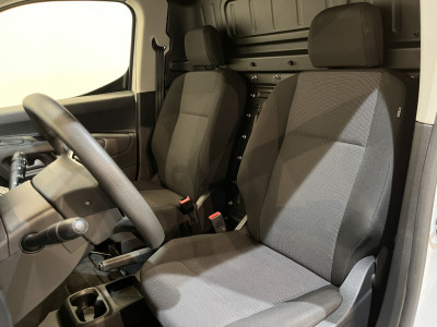 Opel Combo 1.2 PureTech 110 PK L1 BENZINE / Euro 6 / Airco / CarPlay / Camera / Cruise Control / 52.850  KM !! foto 8