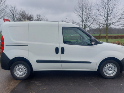 Opel Combo 1.3 CDTi L1H1 Edition AIRCO BJ 2017 foto 14