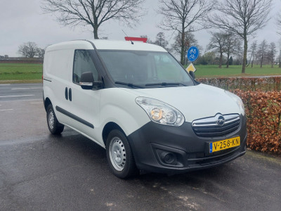 Opel Combo 1.3 CDTi L1H1 Edition AIRCO BJ 2017 foto 4