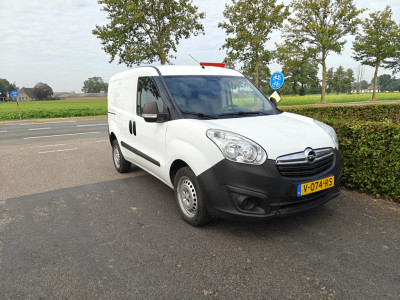 Opel Combo 1.3 CDTi L1H1 Edition AIRCO BJ 2018 foto 4