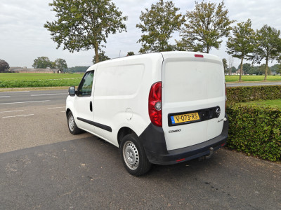 Opel Combo 1.3 CDTi L1H1 Edition AIRCO BJ 2018 foto 5