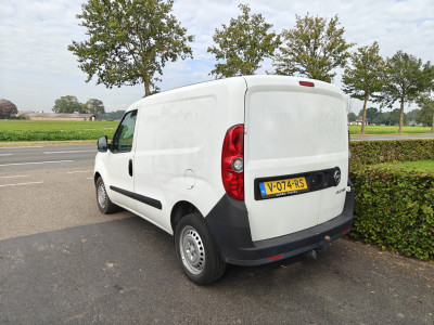 Opel Combo 1.3 CDTi L1H1 Edition AIRCO BJ 2018 foto 5
