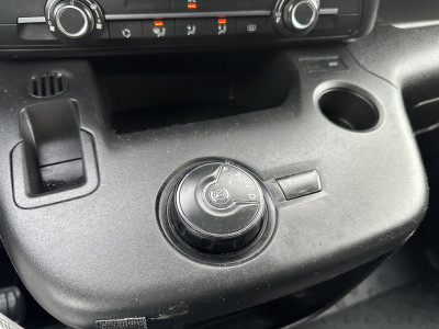 Opel Combo 1.5 BlueHDi 130 PK AUTOMAAT / L2H1 / 1e EIG. / STUURVERW. / CRUISE / AIRCO / APPLE CARPLAY / ANDROID AUTO foto 13