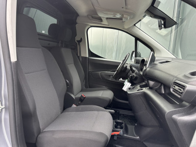 Opel Combo 1.5 BlueHDi 130 PK AUTOMAAT / L2H1 / 1e EIG. / STUURVERW. / CRUISE / AIRCO / APPLE CARPLAY / ANDROID AUTO foto 6