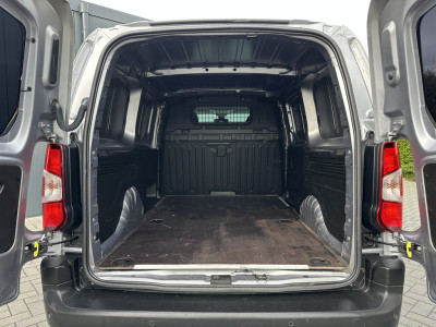 Opel Combo 1.5 BlueHDi 130 PK AUTOMAAT / L2H1 / 1e EIG. / STUURVERW. / CRUISE / AIRCO / APPLE CARPLAY / ANDROID AUTO foto 8