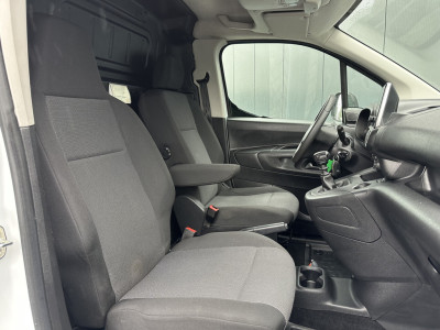 Opel Combo 1.5D 102 PK / L2H1 / 1e EIG. / AIRCO / CRUISE / NAVI / APPLE CARPLAY / ANDROID AUTO foto 16
