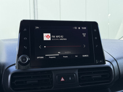 Opel Combo 1.5D 102 PK / L2H1 / Edition / 1e EIG. / INRICHTING / COOLBOX / TREKHAAK / CAMERA / CRUISE / CARPLAY foto 16