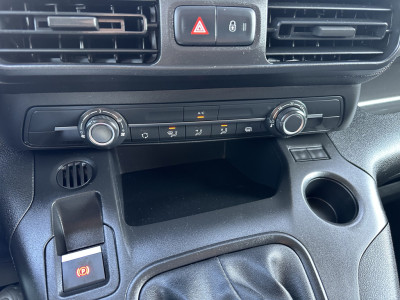 Opel Combo 1.5D 102 PK / L2H1 / TREKHAAK / CAMERA / STUURVERW. / REAR VIEUW / INRICHTING / 3 ZITS / AC / CRUISE foto 16