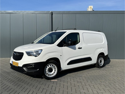 Opel Combo 1.5D 102 PK / L2H1 / TREKHAAK / CAMERA / STUURVERW. / REAR VIEUW / INRICHTING / 3 ZITS / AC / CRUISE foto 2