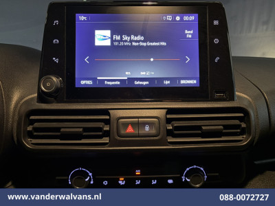 Opel Combo 1.5D 102pk L2H1 Euro6 Airco | Apple Carplay | Trekhaak | Cruisecontrol Parkeersensoren, Android Auto, Zijdeur, Bijrijdersbank foto 14