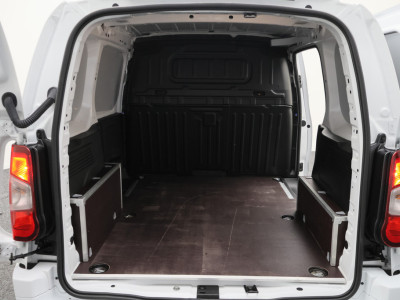 Opel Combo 1.5D L1H1 Automaat Airco, Cruise Control, PDC, Apple CarPlay, Stuurverwarming foto 16