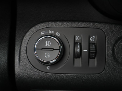 Opel Combo 1.5D L1H1 Automaat Airco, Cruise Control, PDC, Apple CarPlay, Stuurverwarming foto 9