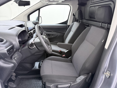 Opel Combo 1.5D L1H1 Edition 102PK! Navigatie, trekhaak, Cruise Control foto 17