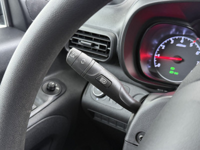 Opel Combo 1.5D L1H1 Edition 102PK! Navigatie, trekhaak, Cruise Control foto 18