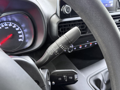 Opel Combo 1.5D L1H1 Edition 102PK! Navigatie, trekhaak, Cruise Control foto 19