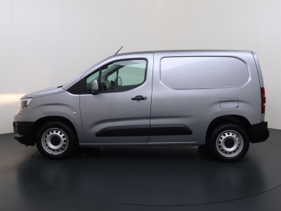 Opel Combo 1.5D L1H1 Edition 102PK! Navigatie, trekhaak, Cruise Control foto 2