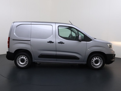 Opel Combo 1.5D L1H1 Edition 102PK! Navigatie, trekhaak, Cruise Control foto 4