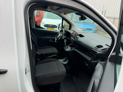 Opel Combo 1.5D L2H1 Standaard / 131PK Automaat / Camera / Stuur verwarming foto 4