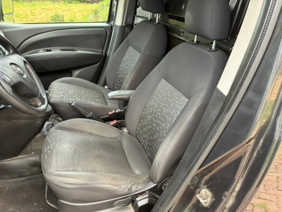Opel Combo 1.6 CDTi L1H1 AIRCO PARKEERSENSOREN 6