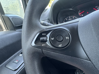Opel Combo 1.6D 100 PK / L2H1 / AIRCO / CRUISE / NAVI / ECC / APPLE CARPLAY / ANDROID AUTO / PDC 10
