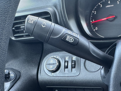 Opel Combo 1.6D 100 PK / L2H1 / AIRCO / CRUISE / NAVI / ECC / APPLE CARPLAY / ANDROID AUTO / PDC 15