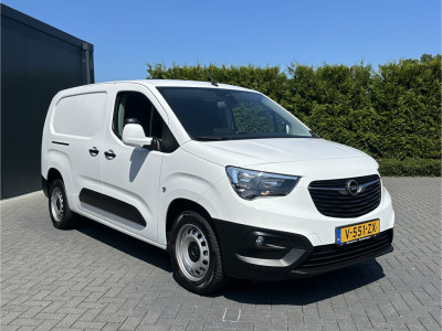 Opel Combo 1.6D 100 PK / L2H1 / AIRCO / CRUISE / NAVI / ECC / APPLE CARPLAY / ANDROID AUTO / PDC 4