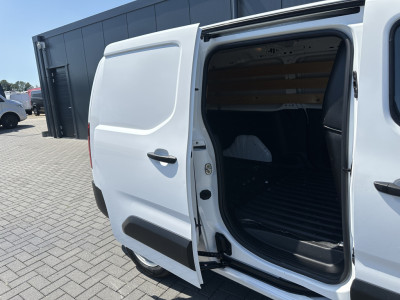 Opel Combo 1.6D 100 PK / L2H1 / AIRCO / CRUISE / NAVI / ECC / APPLE CARPLAY / ANDROID AUTO / PDC 9
