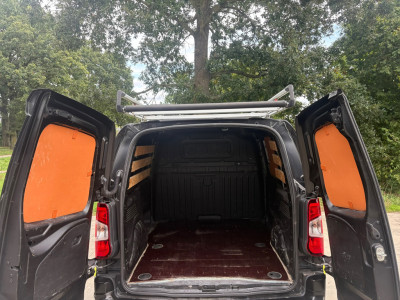 Opel Combo 1.6D L1H1 Edition|MARGE|NAP|apple carplay|cruise|airco|parkeersensoren achter|LED|imperiaal|navi|elektrisch pakke|EURO6 foto 5