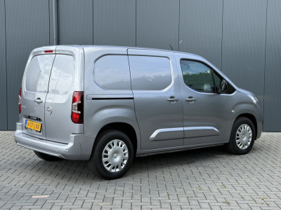 Opel Combo 50kWh 136 PK / AUTOMAAT / L1H1 / CAMERA / 1e EIG. / 35.706 KM! / CRUISE / AIRCO foto 3