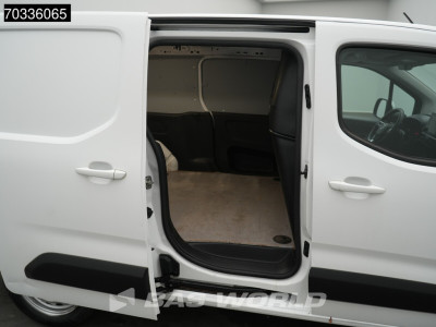 Opel Combo 131PK Automaat L2H1 Maxi Airco Navi Cruise Apple Carplay Trekhaak Euro6 L2 Airco Trekhaak Cruise control foto 8