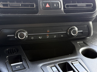 Opel Combo Electric 50kWh 136 PK / AUTOMAAT / L1H1 / CAMERA / 1e EIG. / 35.706 KM! / CRUISE / AIRCO foto 18