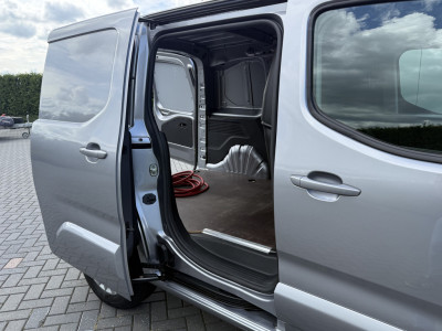 Opel Combo Electric 50kWh 136 PK / AUTOMAAT / L1H1 / CAMERA / 1e EIG. / 35.706 KM! / CRUISE / AIRCO foto 9
